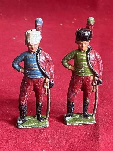 Paire figurines anciennes - paire,