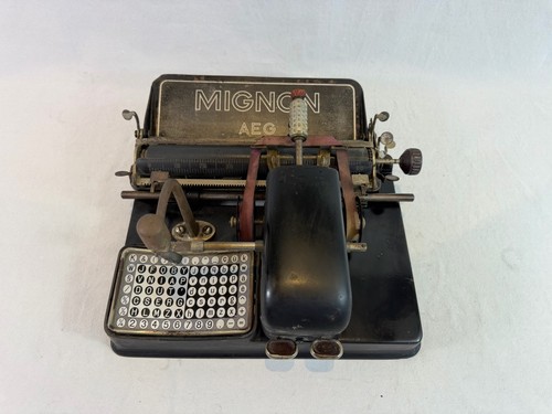 Machine écrire index - à,