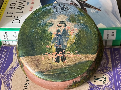 Ancienne boite vichy - ancienne,