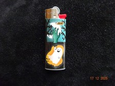 Un briquet mini BIC J25 "motif