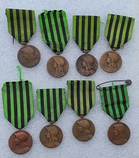 LOT 8 MEDAILLES COMMEMORATIVES