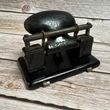 ancienne perforatrice Herdegen