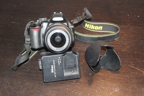 Boitier nikon 3100 objectif - d,