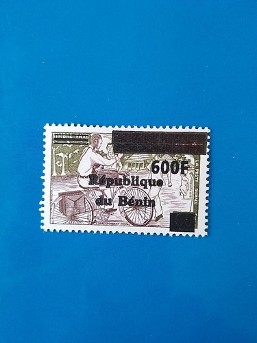 Bénin surchargé 600f - , 60f