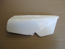 Cache latéral droit NEUF