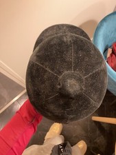 Ancien Casque Bombe élégante