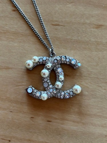 Collier chanel logo perle - cc,