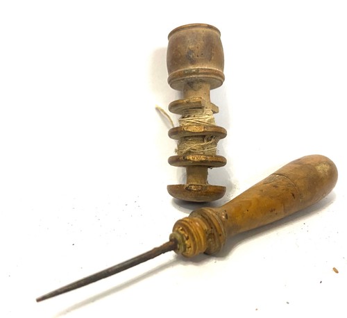 Ancienne cousette militaire - ancienne,