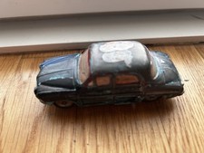 Dinky Toys Ancienne Voiture