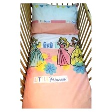 Parure de Lit Enfant Bébé - Disney Princesse -Housse de Couette + Taie Oreiller