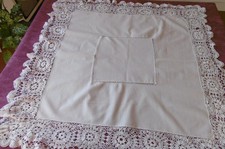 Nappe avec petit jour et