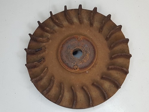 Volant magnétique moteur - magnétique, de