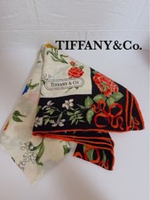 Grande écharpe noire fleurie Tiffany & Co. 92 x 88 cm