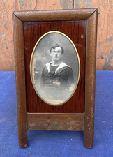 Vieux cadre en bois à photo