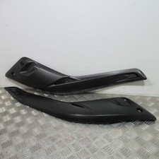 Carénages latéraux YAMAHA