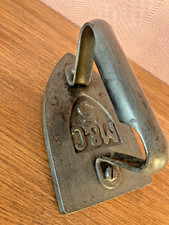 Très beau fer à repasser