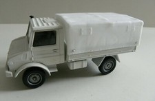 1/50 camion MERCEDES Unimog