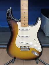 [Fender] Guitare électrique