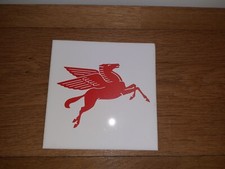 mobiloil mobil mobilgas ancien carreau de carrelage pompe a essence 