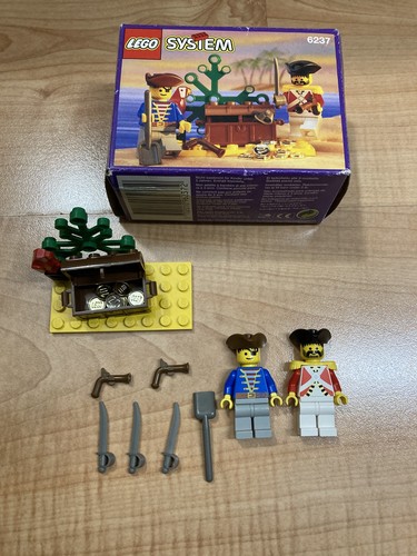 Lego vintage pirates 6237