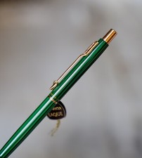 MAGNIFIQUE RARE STYLO BILLE