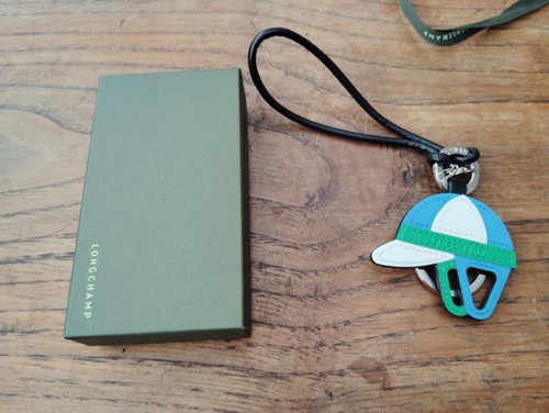 Magnifique porte clef - magnifique,