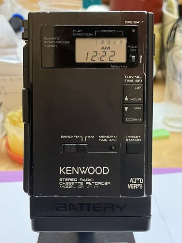 Kenwood portable radio - 🟡kenwood,