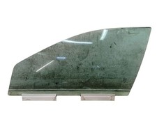 Vitre latérale avant gauche
