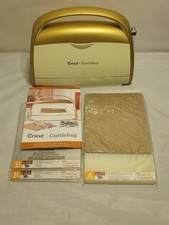 Cricut Cuttlebug with Extras