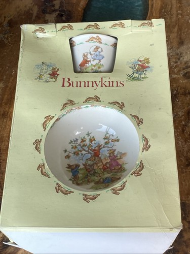 Royal doulton bunnykins - royal,