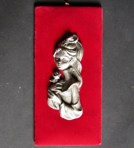 Etain sculpture bas relief - bas, sur
