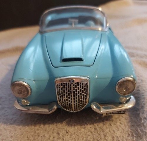 Voiture miniature 18ème - voiture, au