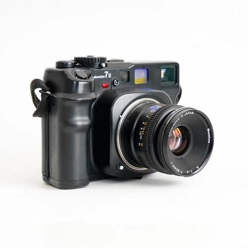 Mamiya 7ii black - n, f/4