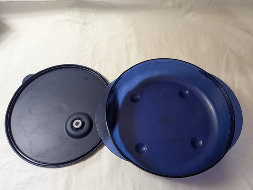 Tupperware vent serve - vent, n