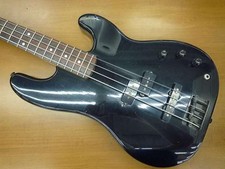 Guitare basse électrique