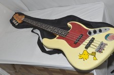 Guitare électrique FENDER