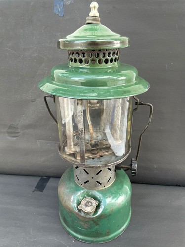 Ancienne lampe lanterne - , à