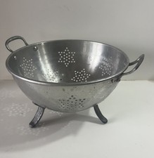 Passoire ancienne Alu Tripode