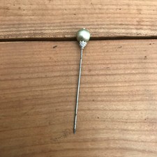 vintage hat or tie pin N61
