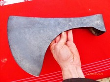 GRANDE hache outil ancien