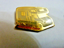 PIN'S CARS /TOURISM /CARAVAN /CAMPING CAR / AUTOSTAR