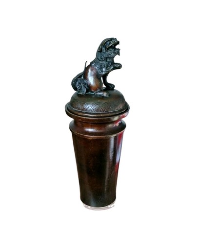 Pot couvert statue lion - ,