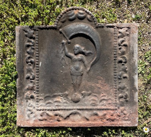 Vieille plaque cheminée en - plaque, de