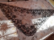 jolie mantille Noire de 116 cm