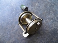 Ancien mini moulinet de peche