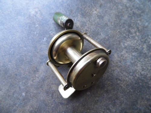 Ancien mini moulinet peche - ancien,