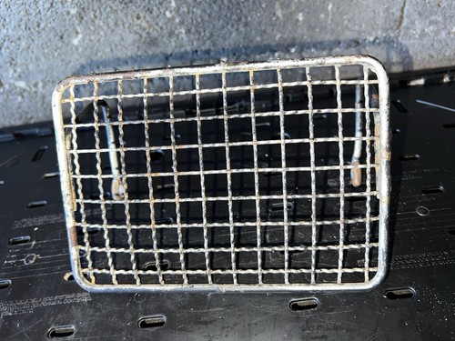 Grille protection phare - protection,