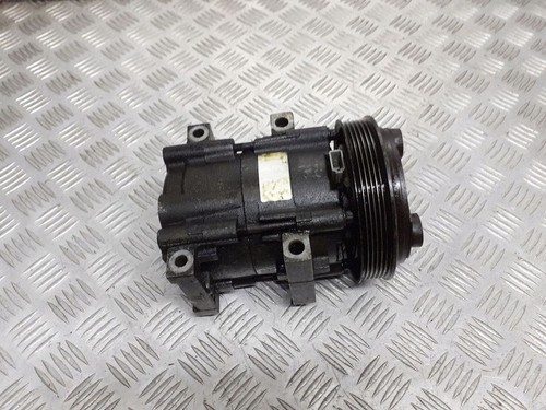 Ford streetka essence - ford,
