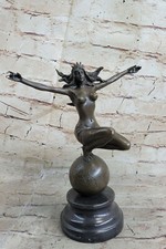 Sculpture En Bronze Fait Main À Vendre Femme Nue Guerrière Amazone Art