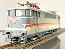 MARKLIN 3165 - SNCF - BB 9200 SERIES - ANALOG - H0 - TOP!! (AD-5242)